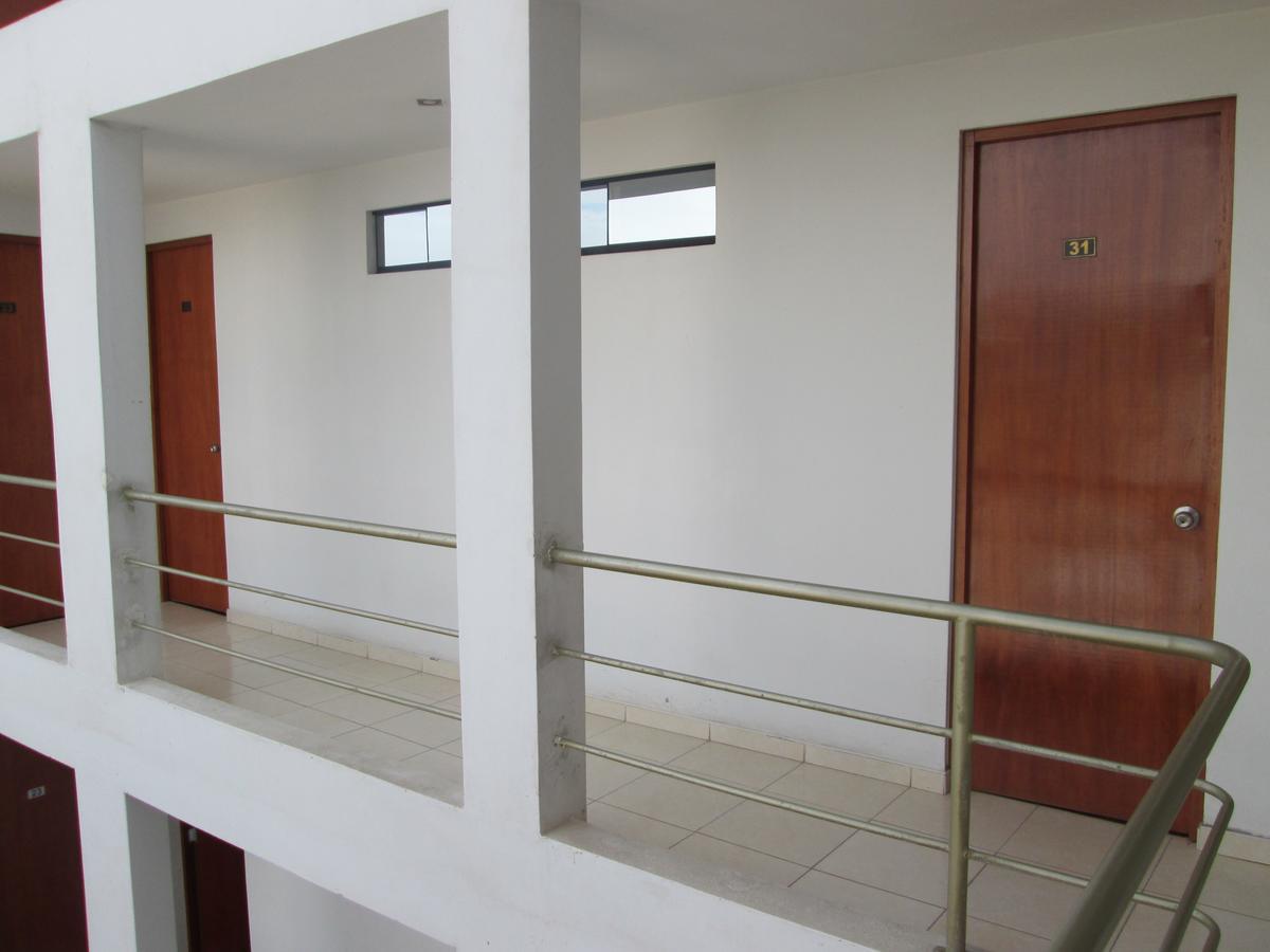 Hostal Caprichos Huacho Eksteriør billede